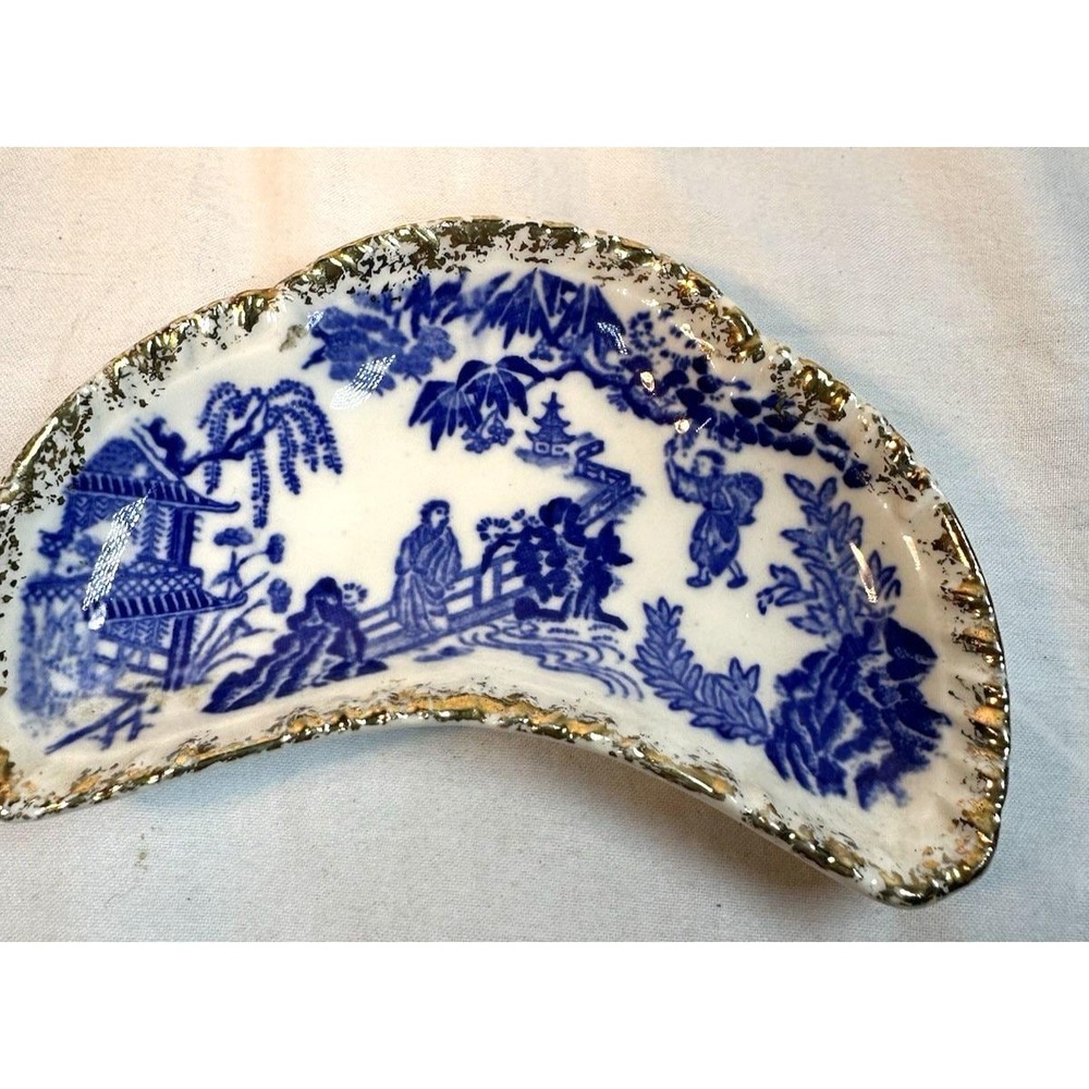 Vintage Japan Blue and White Crescent Bone Dish & Matching Spreader Knife Set 5" - Picture 4 of 7